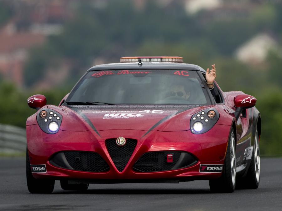  Alfa Romeo 4C WTCC Safety Car (960) 2014 года  (фото 9 из 12)